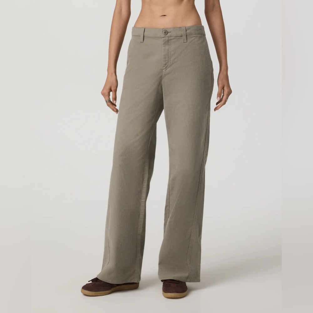 NEW Vuori Telluride Twill Pants in Taupe